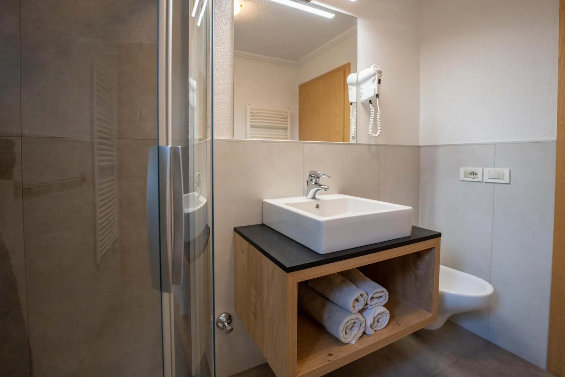 Lavabo del bagno dell'Appartamento Nº3