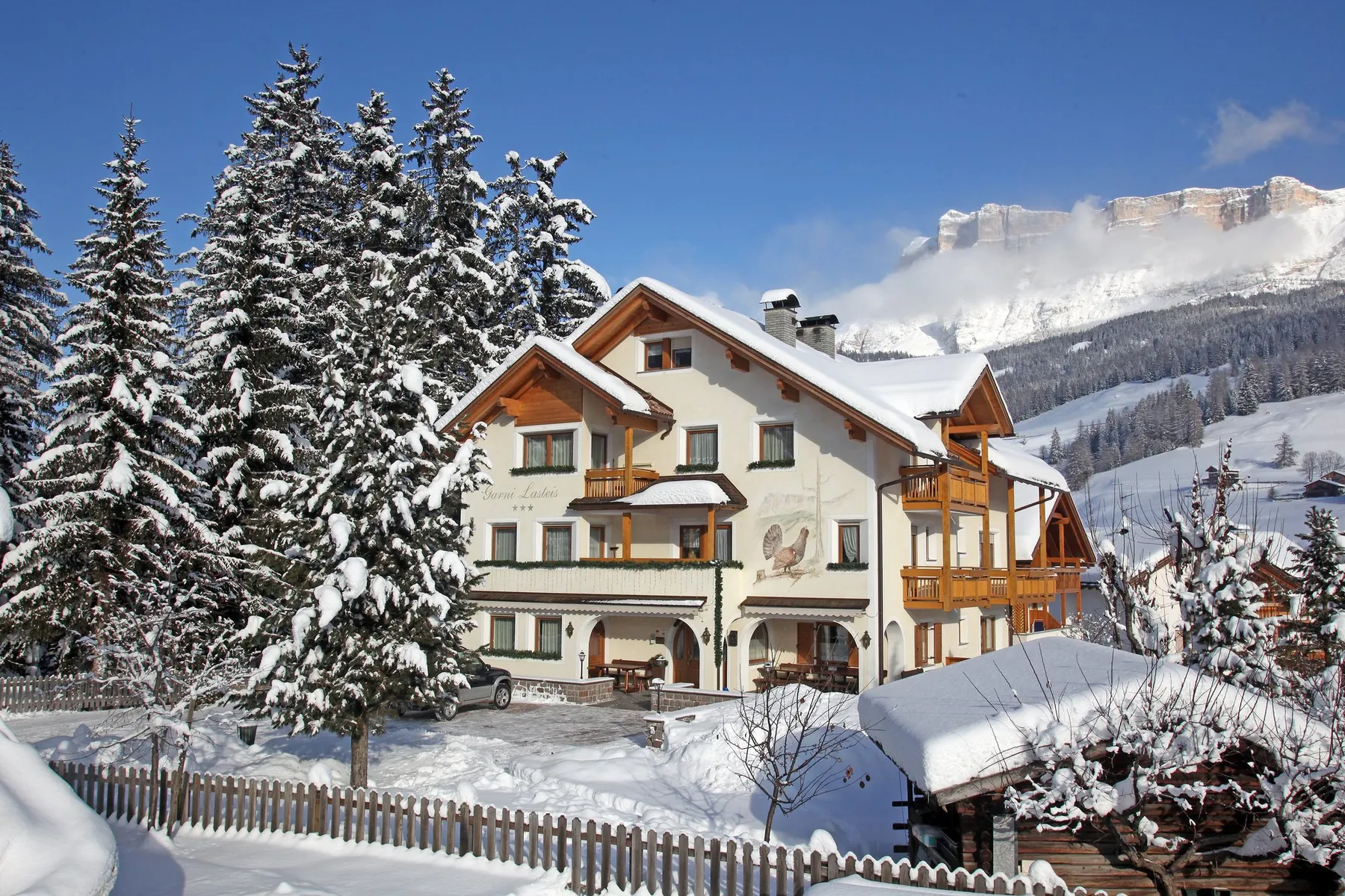 Il Garnì Lasteis sotto la neve